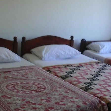 קנדי Majestic Tourist Hotel מראה חיצוני תמונה