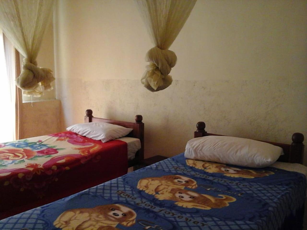 קנדי Majestic Tourist Hotel מראה חיצוני תמונה